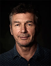  Laurence McLeod
